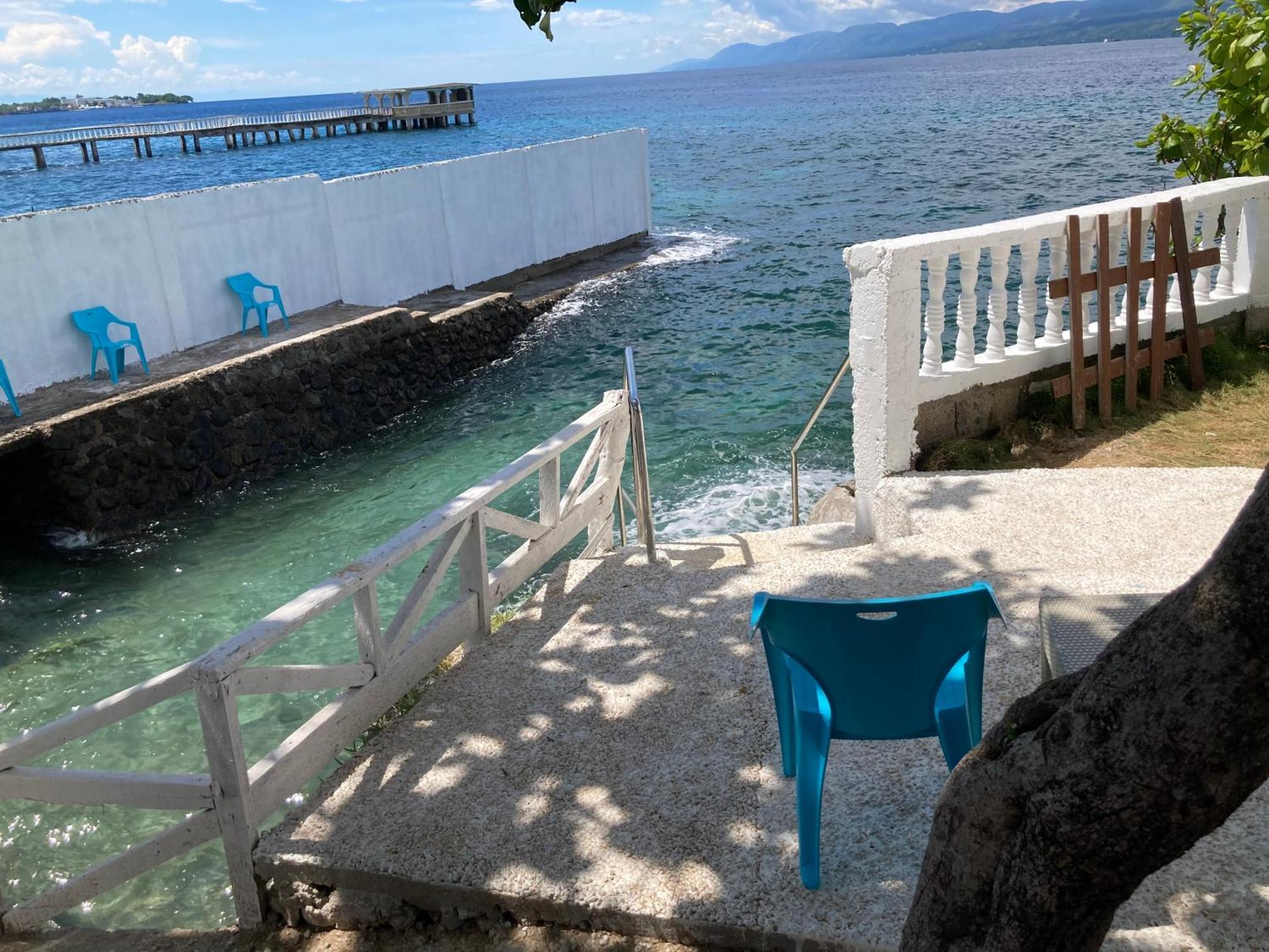1888 Beach Resort Dumaguete City Exterior foto
